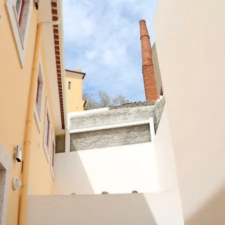 Kalathos Apartment Lisbon